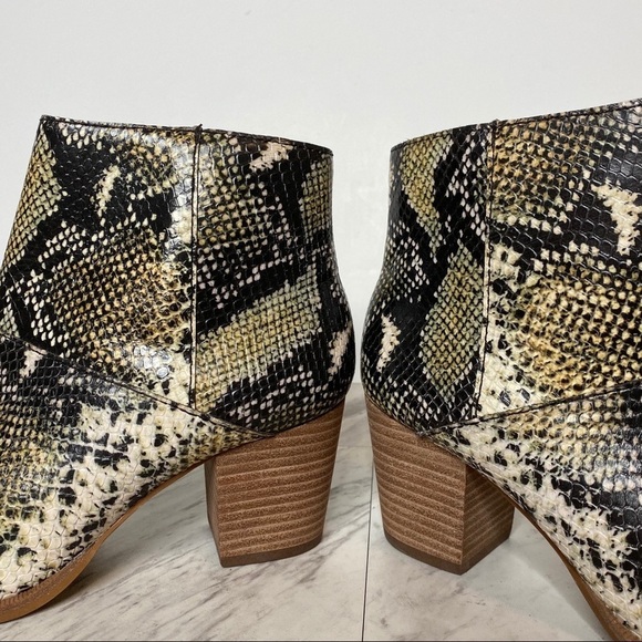 Madewell Rosie Snake Print Heeled Booties 7 1/2 - Picture 6 of 12